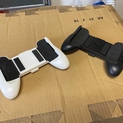 スマホ　ゲームグリップ　スタンド付き