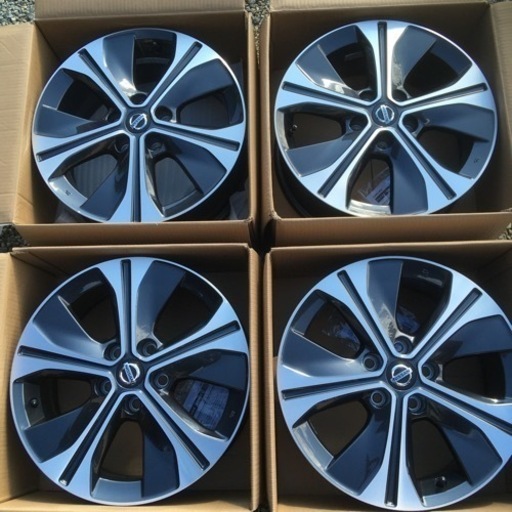 新車外し品　日産　キックス　リーフ　純正アルミホイール
