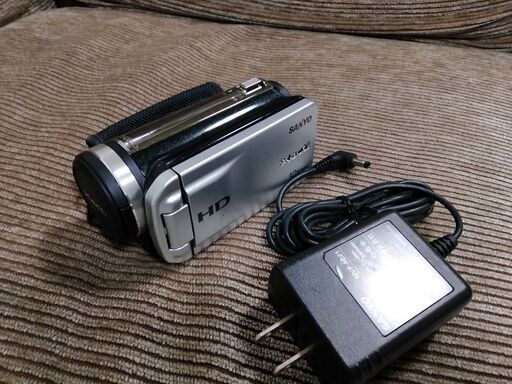 【取引中】処分値下げ！SANYOデジタルムービーカメラ「DMX-TH1」