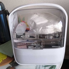 化粧品収納ケース