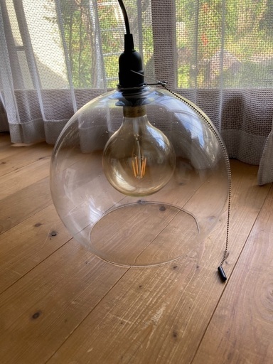 IKEA 照明　電球付き