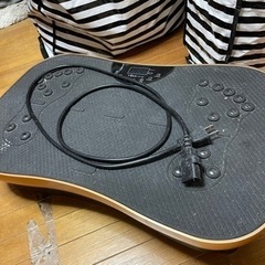 今週限定❗️振動マシン  エクササイズ ブルブル ボディーシェイカー