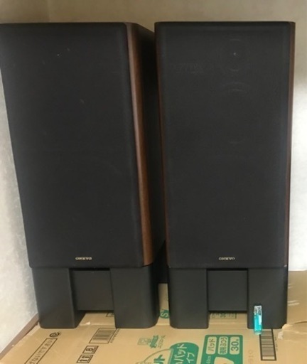 ONKYO D-77 FRXと専用スタンド付き