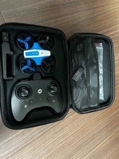 動作確認の為開けましたがほとんど新品です。