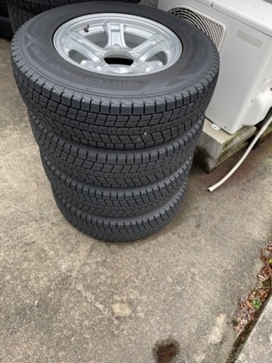 ダンロップ　ウィンターマックス　スタッドレス　ジムニーシエラ