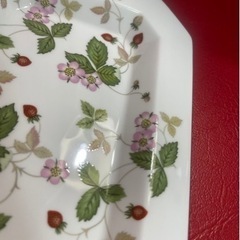 ウエッジウッドワイルドストロベリープレートの画像