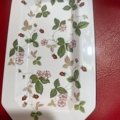 ウエッジウッドワイルドストロベリープレートの画像