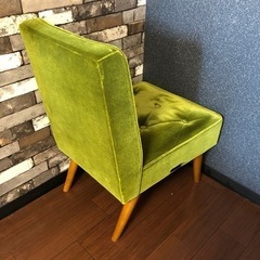 カリモク60 カフェチェア モケットグリーンの画像