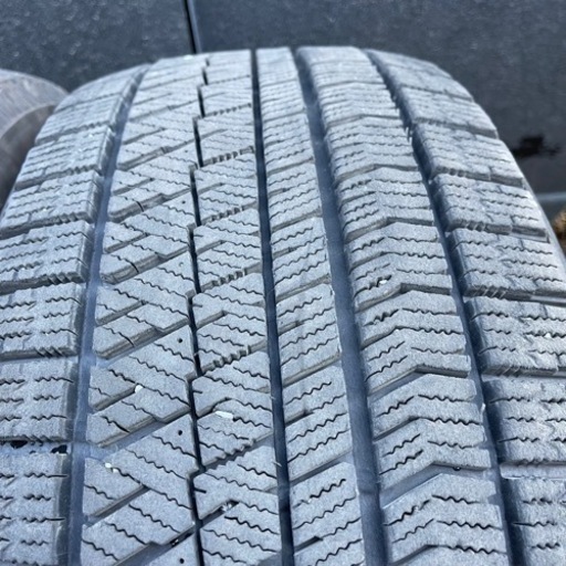 超極上タイヤ　BRIDGESTONE VRX2 225/50R17 スタッドレス  タイヤ　2017年製