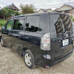 h19年、70ヴォクシー！コミコミ価格！ロング車検！ワンオーナー車！乗って帰れる！の画像