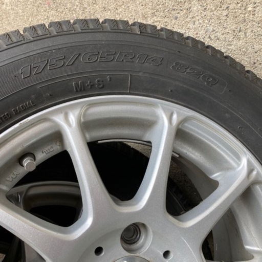 (調整中)スタッドレスタイヤ 175/65R14