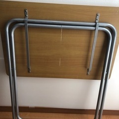 折りたたみ式　テーブル机の画像