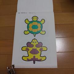 12色クーピー色鉛筆とくもん出版切り絵の画像