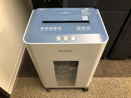 格安！【アイリスオーヤマ】オフィスシュレッダー ブルー OF16J お譲りします！