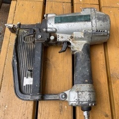 マキタ　makita  2台　フロアタッカー　AT1150の画像