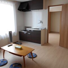 ★夜勤1回で14500円★　障がい者グループホームのスタッフ　≪WワークOK≫　≪シニア歓迎≫　≪週1日から可≫　≪車通勤可≫の画像