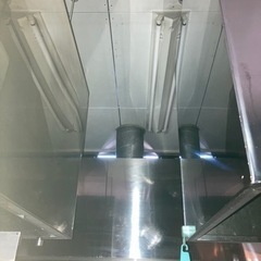 テーブル、店舗備品、椅子、厨房機器の画像