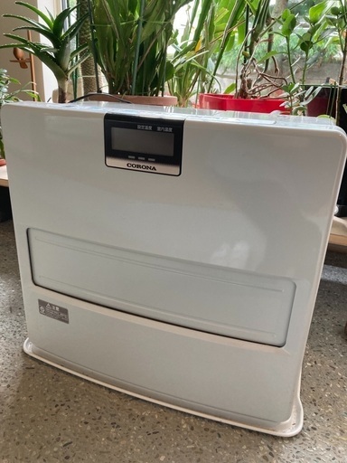 2019年購入　コロナ石油ファンヒーター美品
