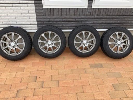 お譲りいたしました。DUNLOP   165/70 R14  スタッドレスタイヤ　4本セット