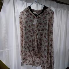 花柄シャツの画像
