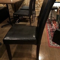 店舗で使用していた椅子の画像
