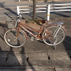 自転車✨6段階変速ギア付き✨ライト3ヶ所あり✨エンドウ 24インチ ブラウン✨鍵ありタイプ✨中古品【こちらは店舗です。浜村鹿野温泉ICから3分 買取本舗 宮本リサイクル 営業時間９～１９時 定休日水曜のみ←連絡できませんm(_ _)m】