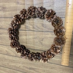 手作り用松ぼっくりリースの画像