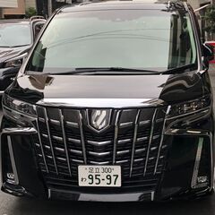 アルファードの運転と関東近郊のゴルフ場でのゴルフラウンドプレーの画像