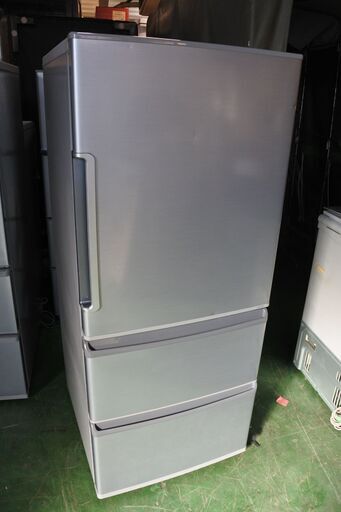 アクア 16年式 AQR-271E 272L 冷蔵庫 3ドア ファミリータイプ エリア格安配達 11*5