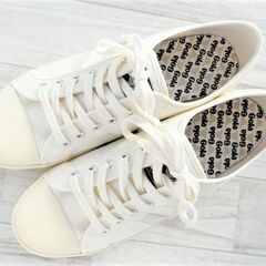 Gola ゴーラ madras マドラス クラシックカジュアルキャンバススニーカー ホワイト サイズ選べる UK9(28.0cm) UK10(29.0cm)の画像