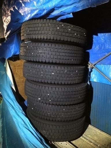 2t トラック用　スタッドレス　ブリヂストン