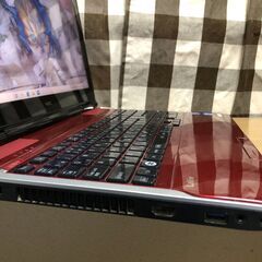 彡 １台限定特別価格。美品・NEC・Webｶﾒﾗ内蔵・i7第三/新品SSD240GB/クリスタルレッドWin10 64bit/Office2019付/15.6ｲﾝﾁ/メモリ８GＢ/無線/DVD・ＣＤ再生ソフト付　No.2108014の画像