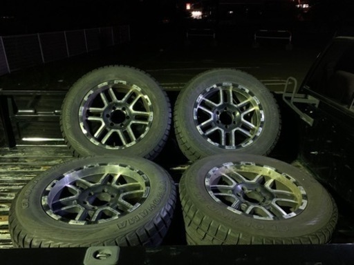 ヨコハマ　スタッドレス　18インチ