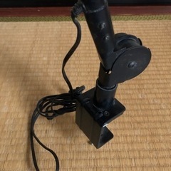 デスクライトしっかりしてますの画像