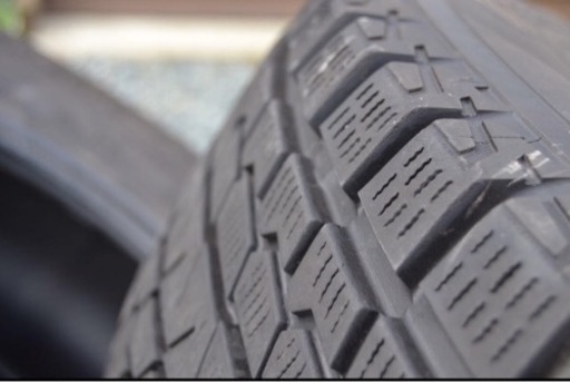 ヨコハマ　アイスガードG075　225/70R16　４本　2018年製　8～9mm溝あり　スタッドレスタイヤ　YOKOHAMA ice