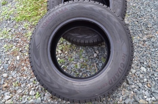 ヨコハマ　アイスガードG075　225/70R16　４本　2018年製　8～9mm溝あり　スタッドレスタイヤ　YOKOHAMA ice