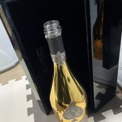 アルマンド　ゴールドの画像