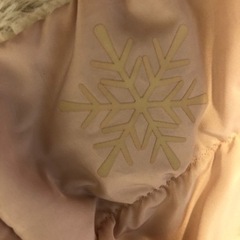 リバーシブルダウンベスト　70〜80センチ　フードつきの画像