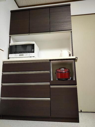 食器棚　レンジ台　横幅120cm.高さ200cm.奥幅50cm