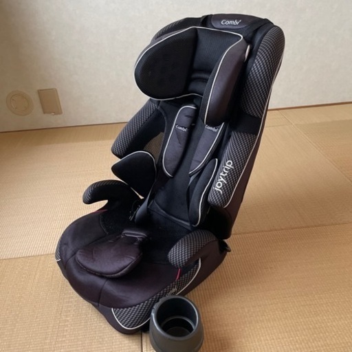 チャイルドシート　Combi  joytrip