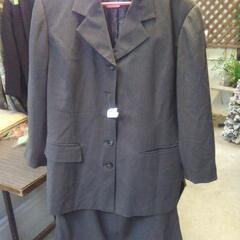 レディーススーツ