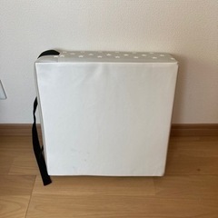 お子様用 お食事クッション の画像