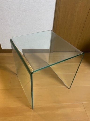 ガラスミニテーブル