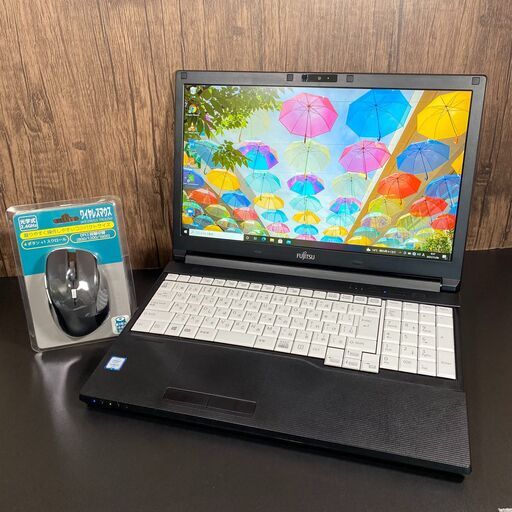 2017年製  第6世代Corei5 新品SSD500GB メモリ16GB  富士通 ノートパソコン オフィス付き 1ヵ月の動作保証あり