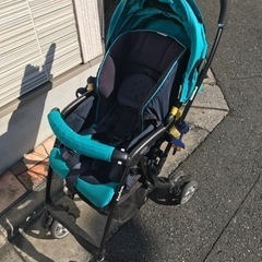 ベビーカー　エアリア　ラクーナ