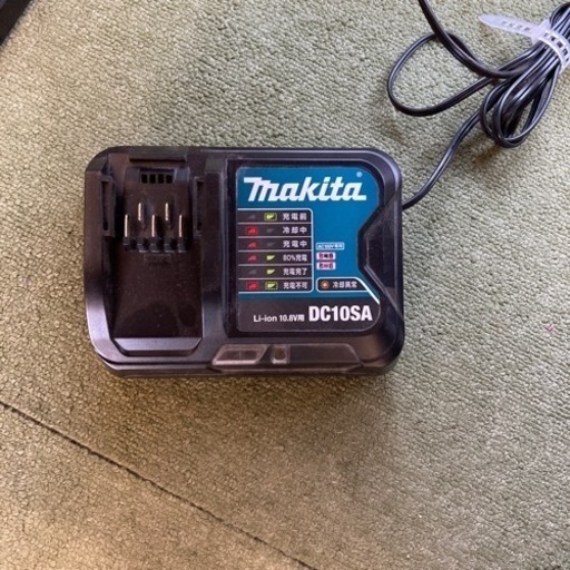 マキタ 充電器 入力電圧 10.8V DC10SA、