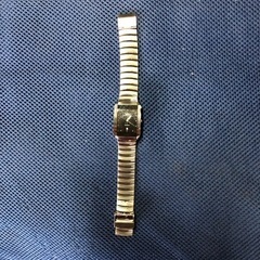 可動品クオーツ腕時計日付の画像