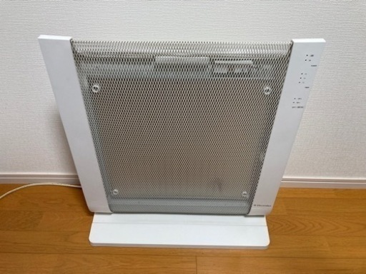 【取引中】Electrolux 遠赤外線パネルヒーター EPH912