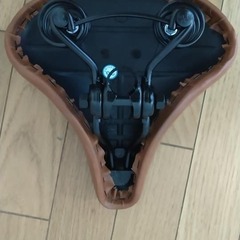自転車のサドルの画像