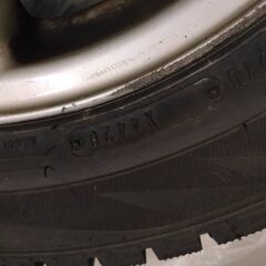 バリ目2020年44週、スタッドレスタイヤ175 65 R15 ダンロップ ウィンターマックス02 ミニクーパー純正ホイール付き　MINI　の画像